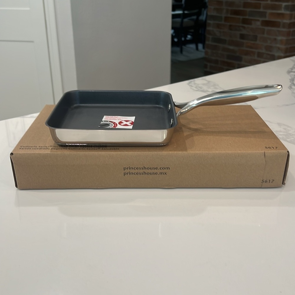 Princess House Mini Nonstick square pan